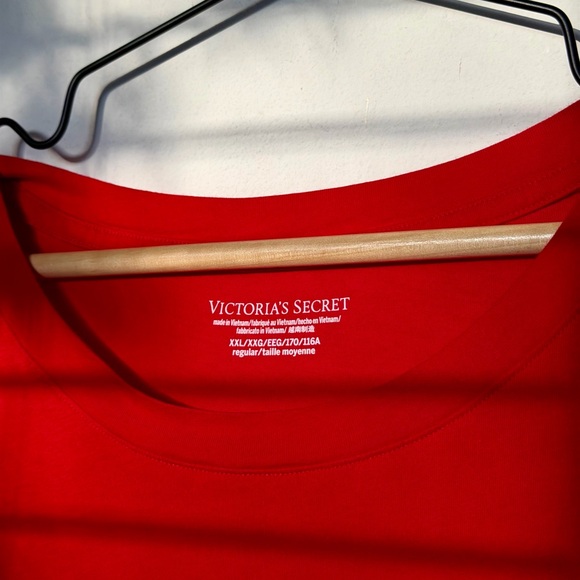 Victoria’s Secret Red Oversized Sleep Tee VS Logo XXL - Picture 6 of 8